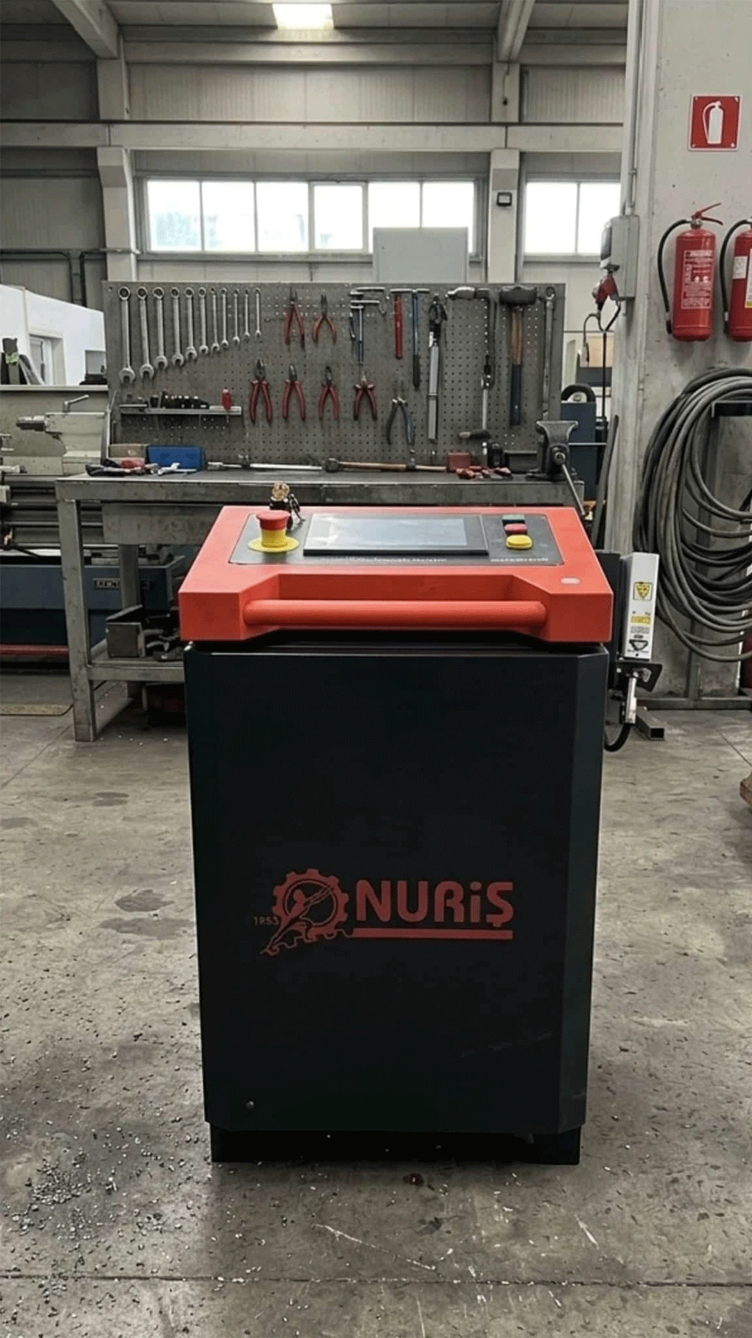 Nuriş Lazer Kaynak Makinesi 8-Pozisyonlu Koruma Camı Sistemi Uygulaması